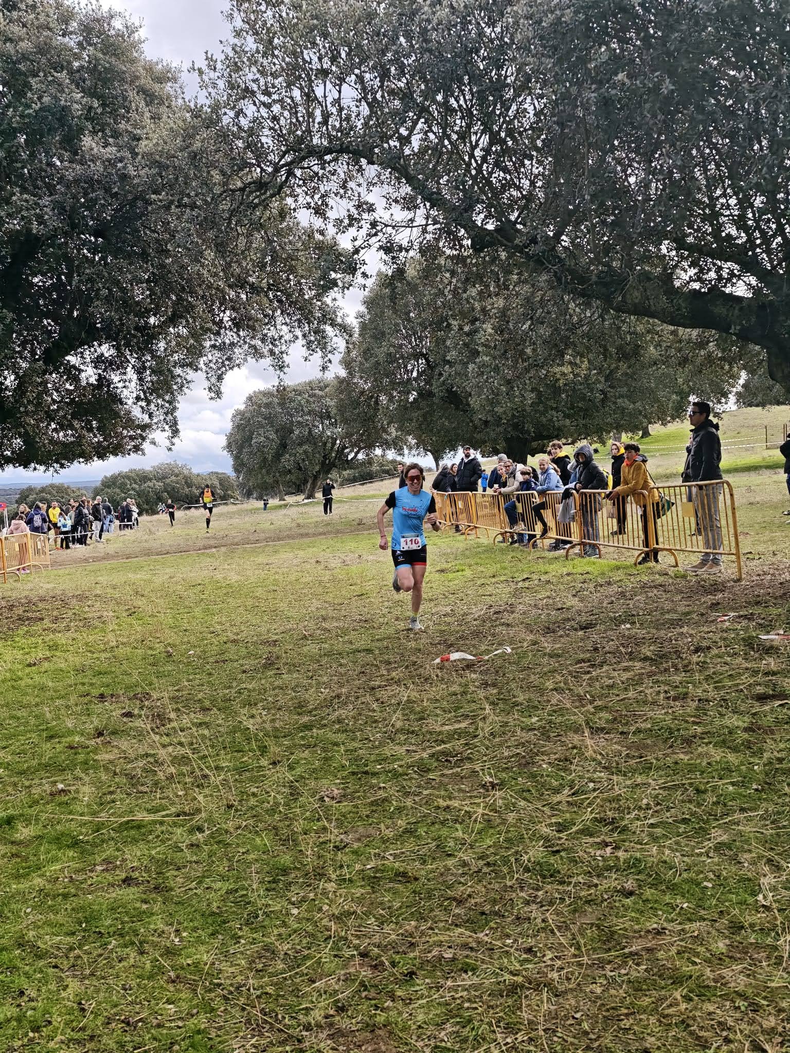 Fiesta del campo a través en Castro Enríquez: inicio de los Juegos Escolares y Carrera Popular Taurina