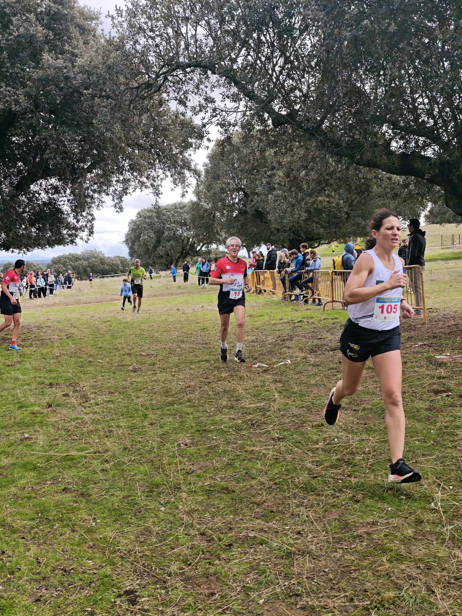 Fiesta del campo a través en Castro Enríquez: inicio de los Juegos Escolares y Carrera Popular Taurina