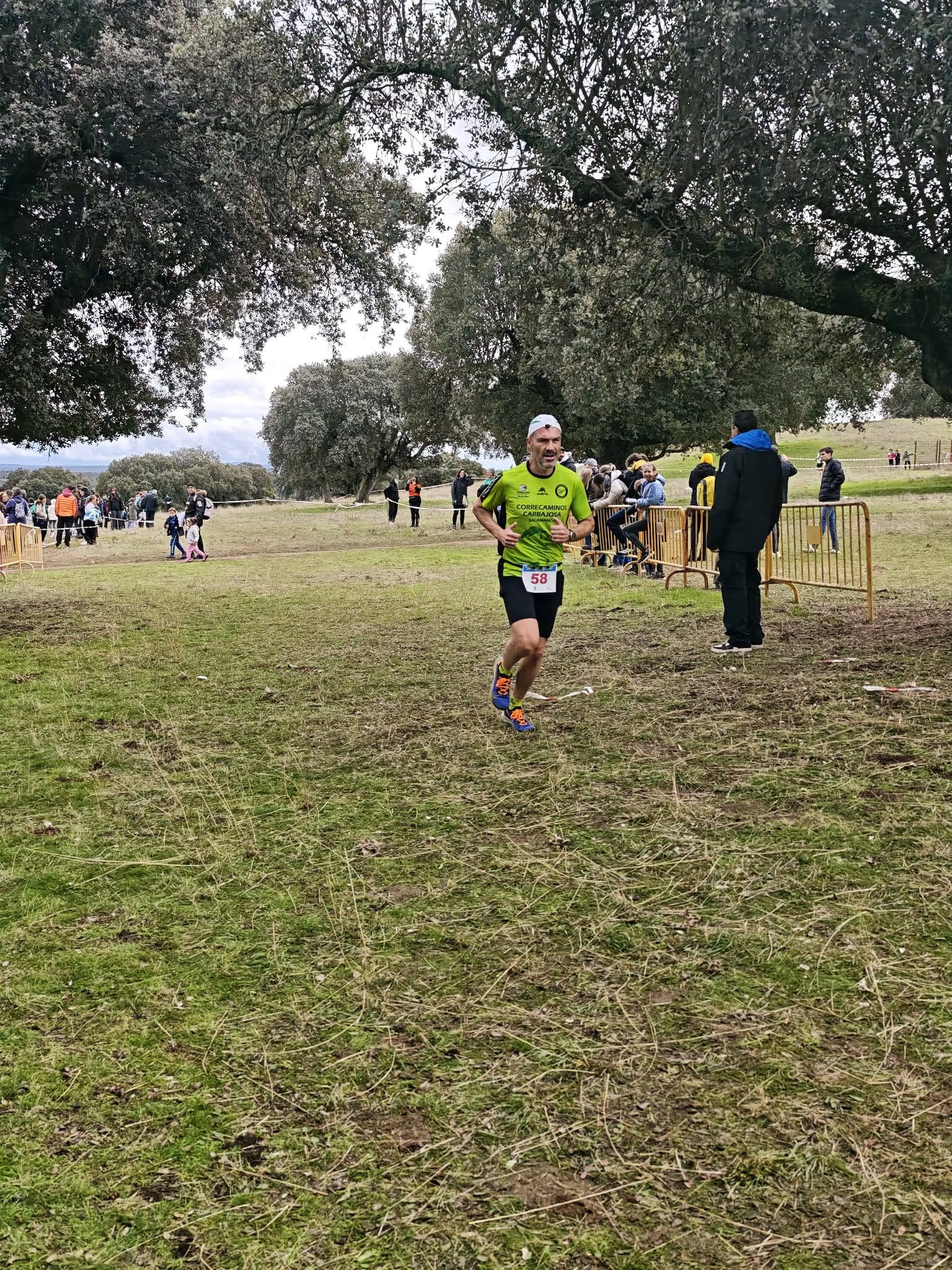 Fiesta del campo a través en Castro Enríquez: inicio de los Juegos Escolares y Carrera Popular Taurina