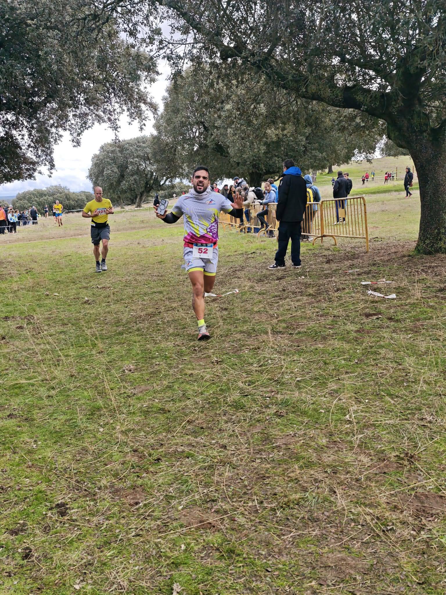 Fiesta del campo a través en Castro Enríquez: inicio de los Juegos Escolares y Carrera Popular Taurina