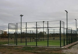 Pista de pádel finalizada y abierta al público en Vitigudino.