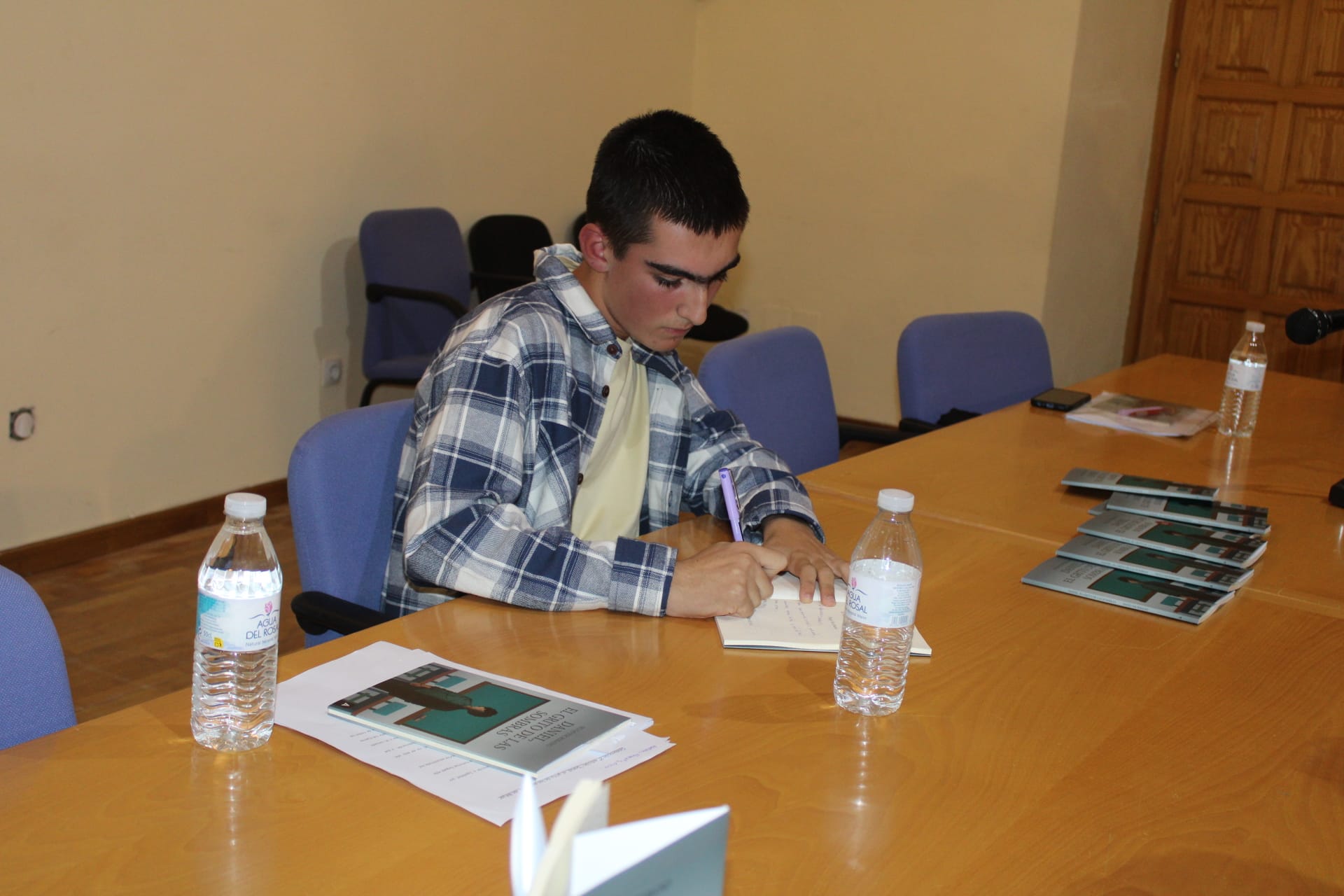 Presentación en Béjar de la novela “Daniel, el grito de las sombras”, del joven autor Hugo Escribano