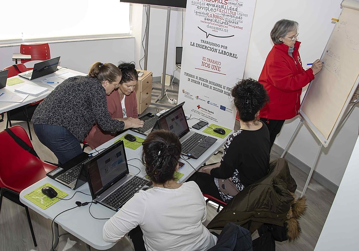 Un taller en las instalaciones de Cruz Rioja en Santa Marta de Tormes