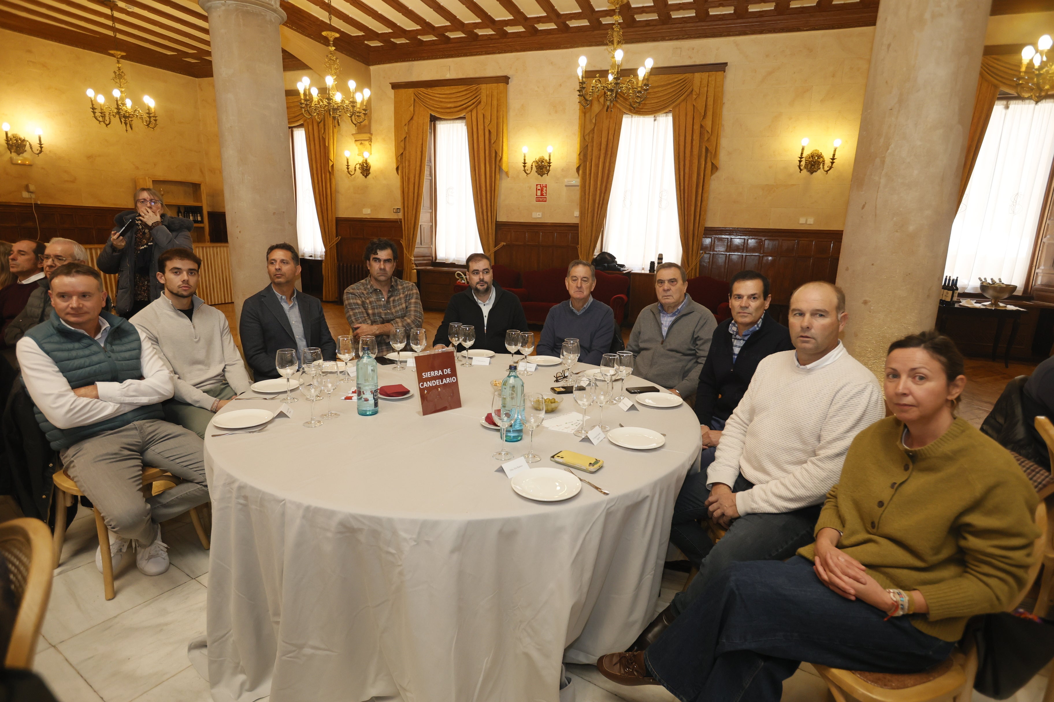 Ángel Calderero y Diego Escribano (Morucha), Juan Ramón Tapia (Agnia), Leonardo Juan García (Soc. Coop. Santa Ana del Gamo), Guillermo López (Riegos del Duero), Juanjo Méndez y Laureano Polo (Agricultores), Nicolás Armenteros (MG lenteja Armuña), Oscar Rodríguez y Eva Ramos (Asoc. 19 abril).