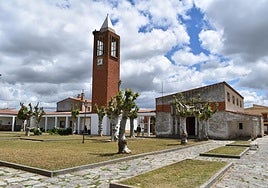 Plaza de Torrejón de Alba.