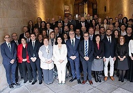 Foto de familia tras la toma de posesión.