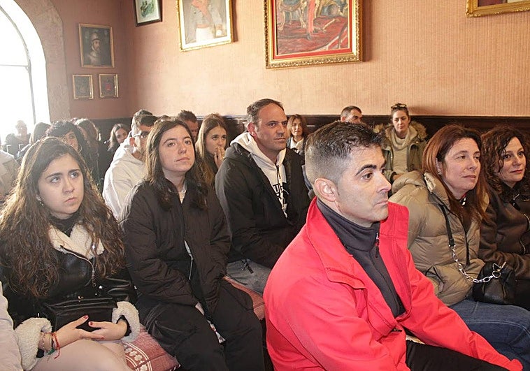 Celebración del sorteo en el salón de plenos.