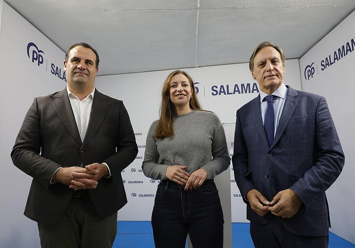 David Mingo, Ester Muñoz y Carlos García Carbayo.