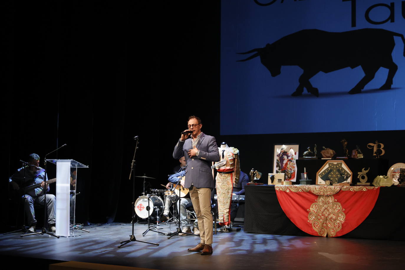 Las mejores imágenes de la gala del toreo celebrada en el Liceo