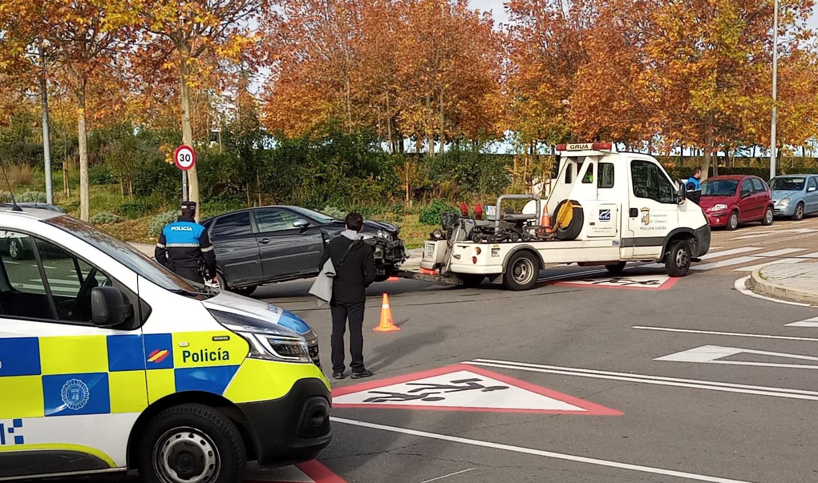 Una imagen del accidente en la calle Hermanas Fidalgo.