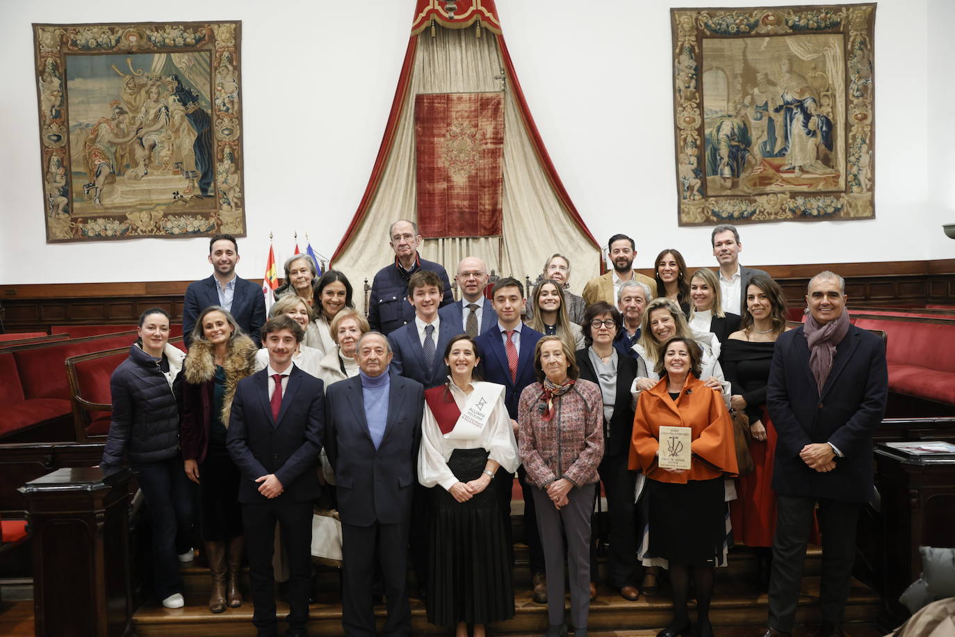 Alumni reconoce a sus nuevos socios de honor