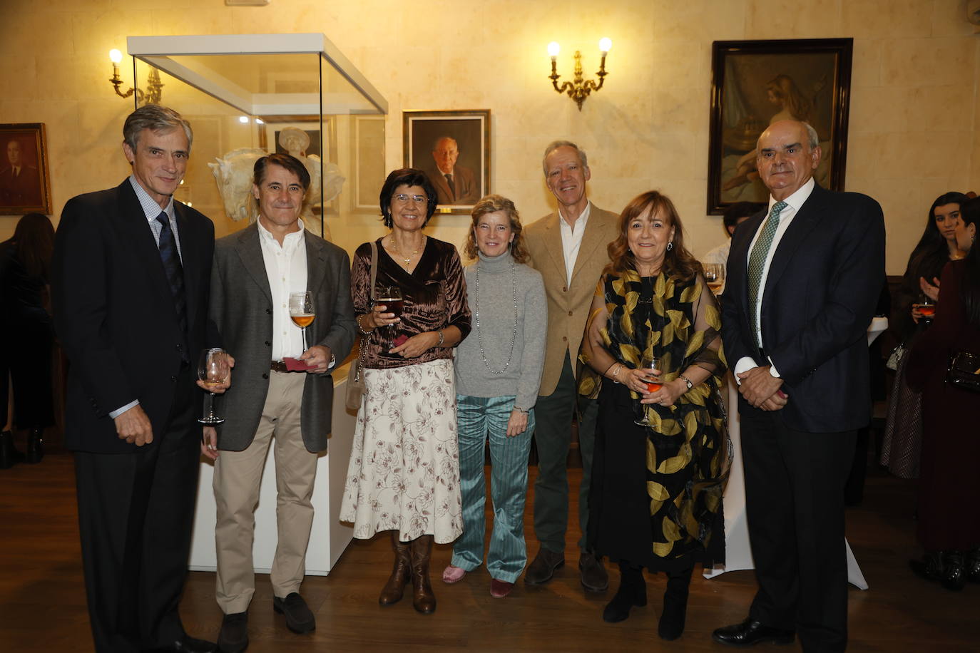 Veteranas y noveles en el gran día de la Farmacia salmantina