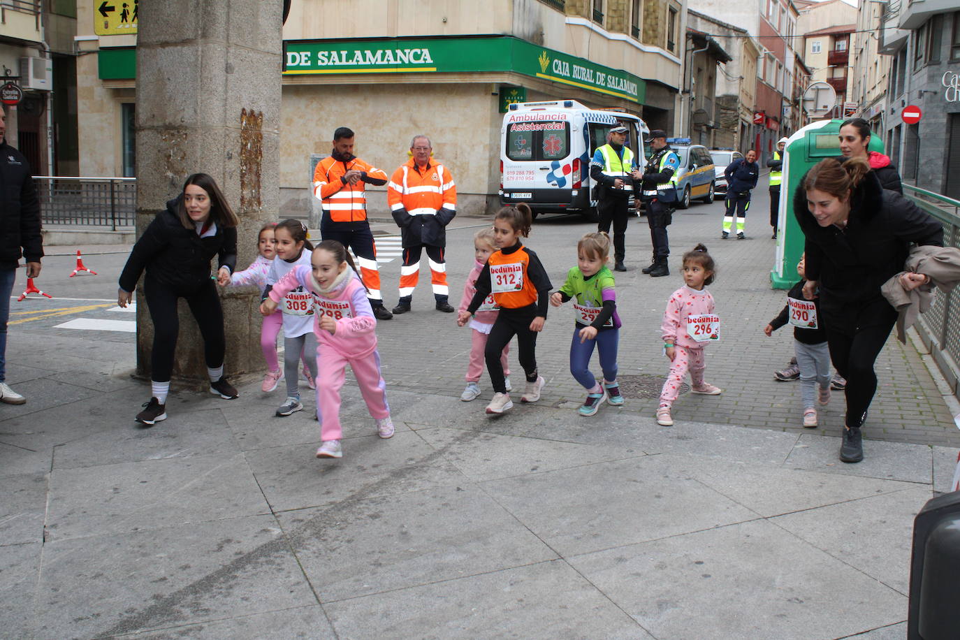 Guijuelo disfruta con su jamón velo más solidario
