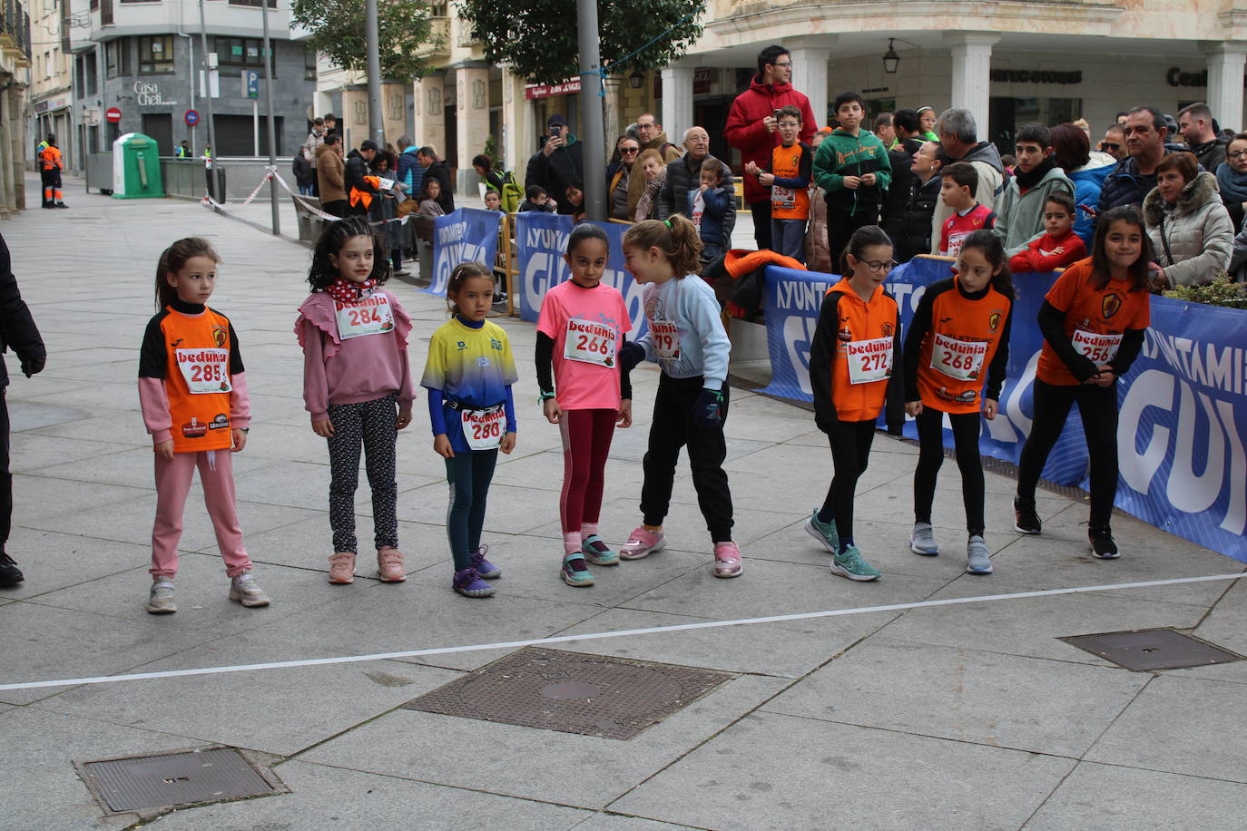 Guijuelo disfruta con su jamón velo más solidario