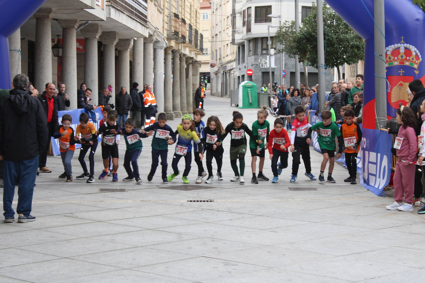 Guijuelo disfruta con su jamón velo más solidario