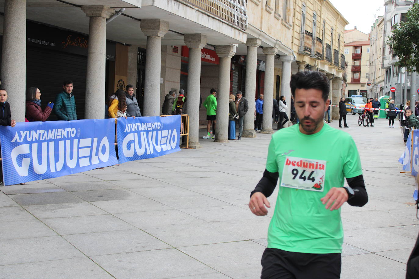 Guijuelo disfruta con su jamón velo más solidario