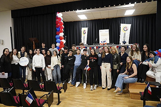 Imagen de la entrega de los diplomas DELF.