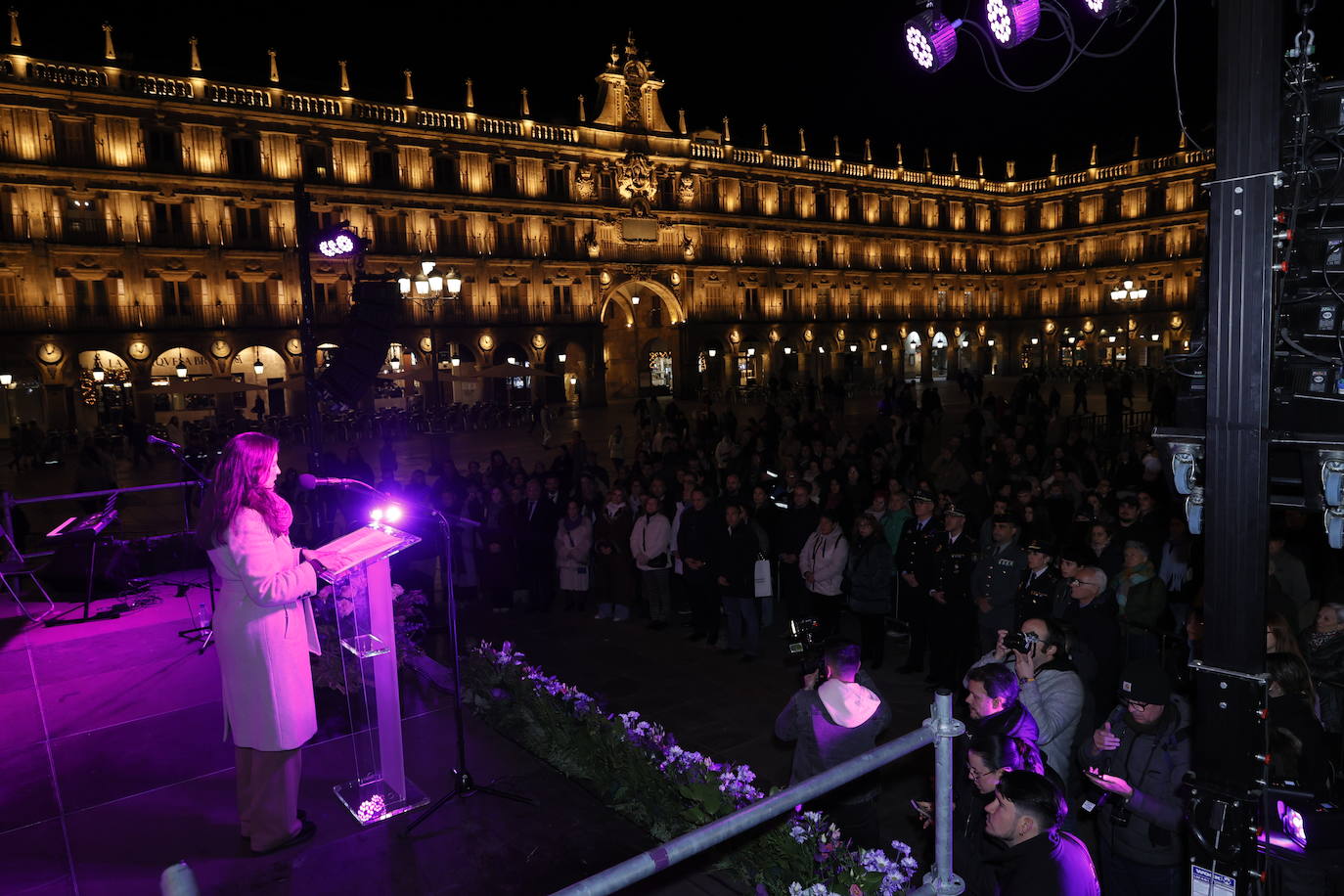 Por las que están y por las que faltan: un 25-N que multiplica el compromiso en Salamanca, en imágenes