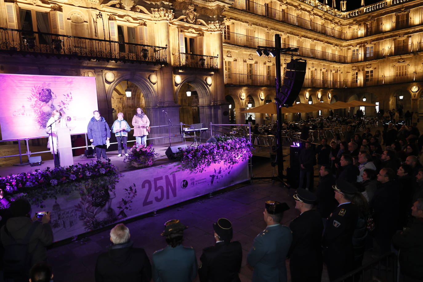 Por las que están y por las que faltan: un 25-N que multiplica el compromiso en Salamanca, en imágenes