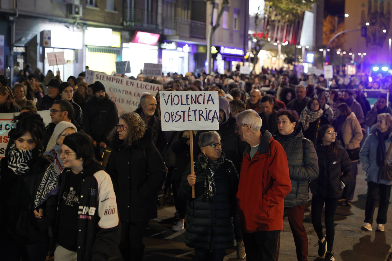 Por las que están y por las que faltan: un 25-N que multiplica el compromiso en Salamanca, en imágenes