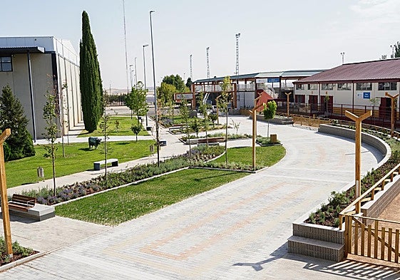 Bulevar del recinto ferial donde se celebra 'Salamaq' o el mercado de ganados.