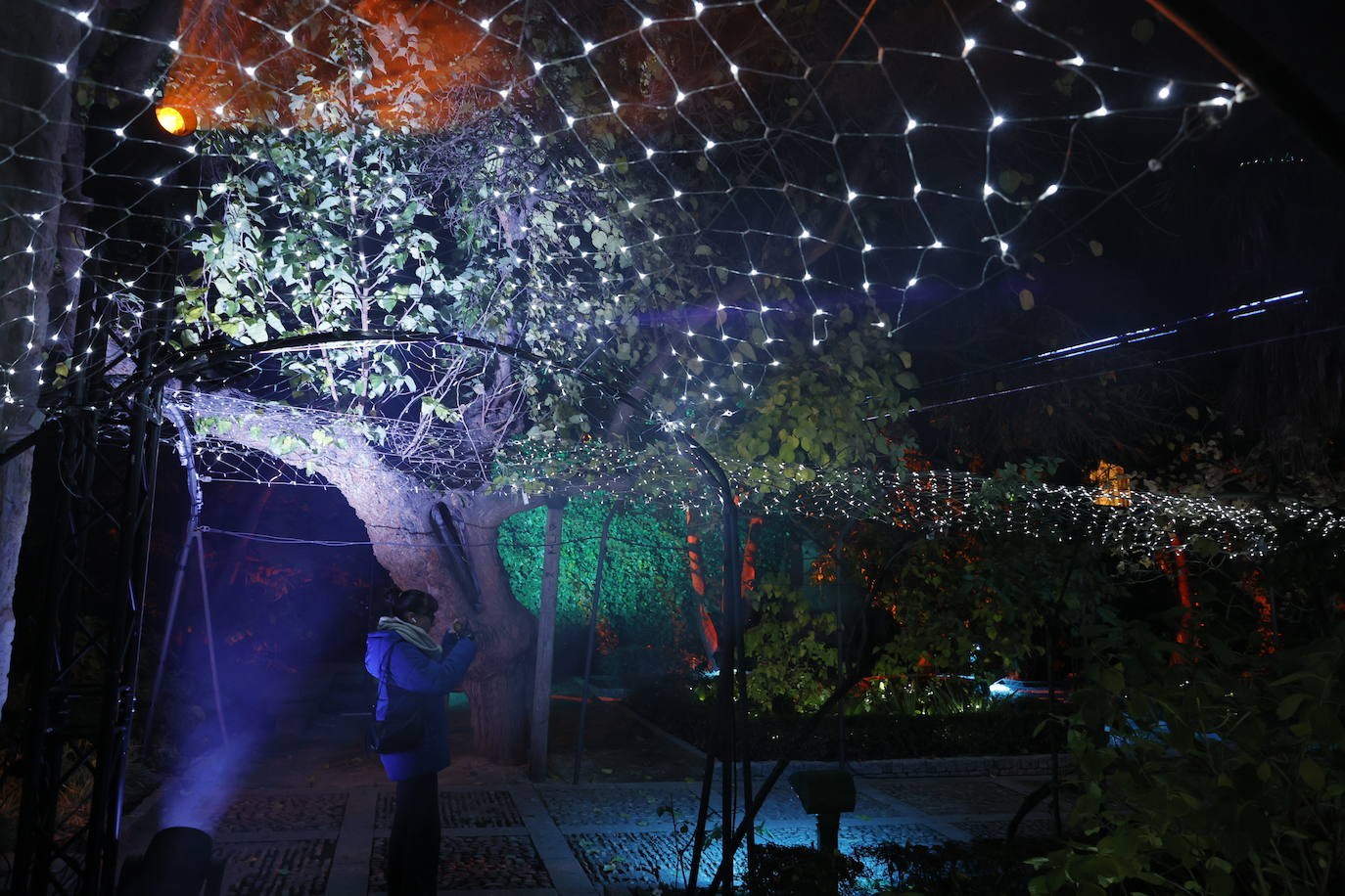 El encanto de la Navidad recala en Salamanca: el jardín mágico del Huerto, en imágenes