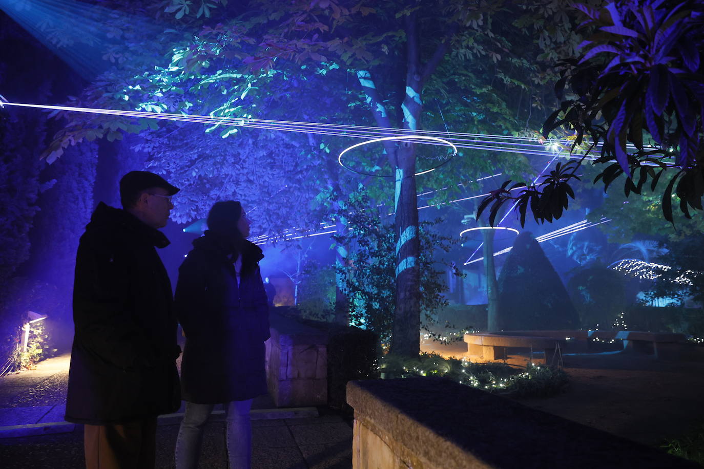 El encanto de la Navidad recala en Salamanca: el jardín mágico del Huerto, en imágenes