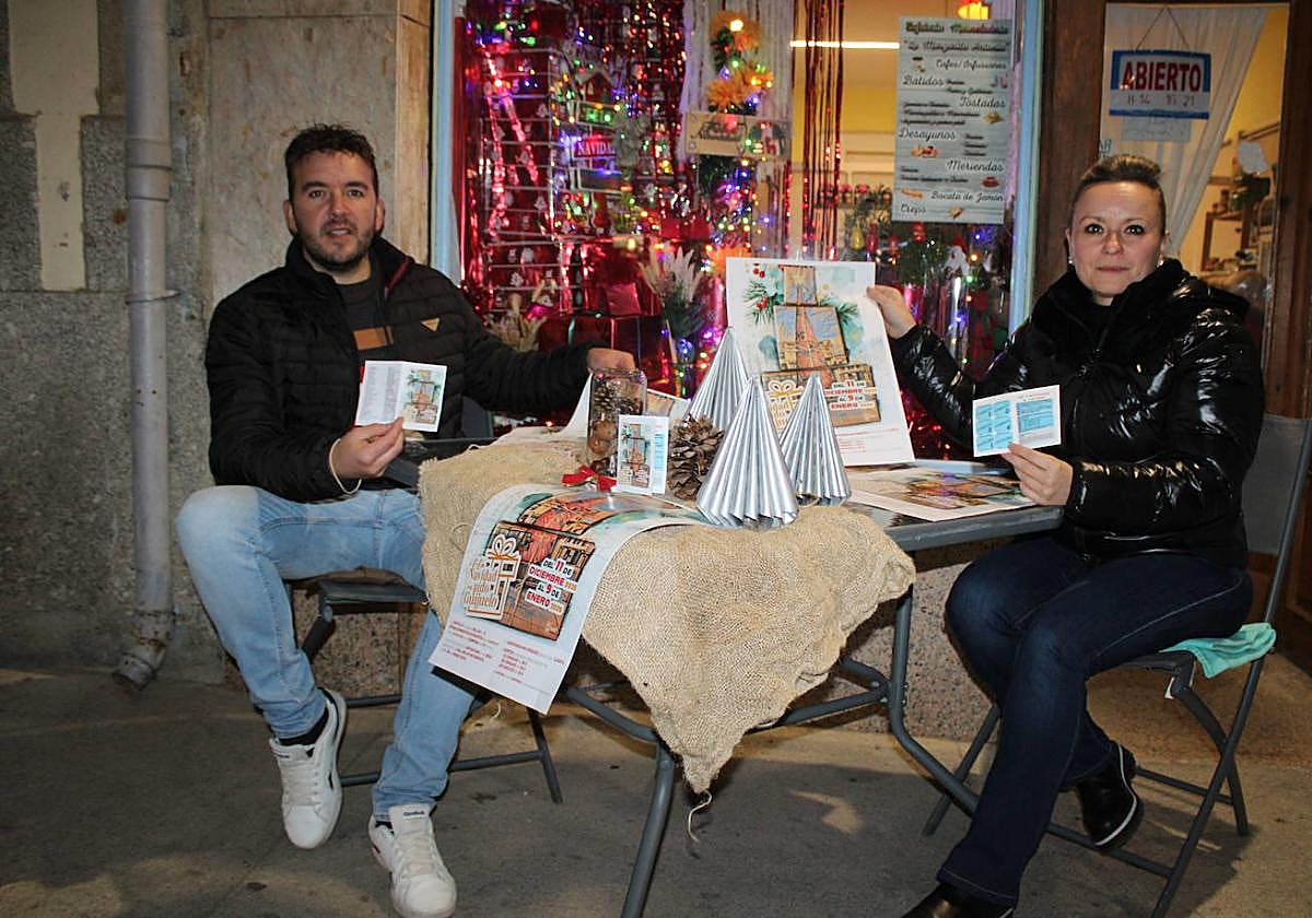 Roberto Hernández Garabaya y Sandra Méndez presentaron la campaña.