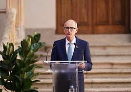 El presidente de la Diputación de Salamanca, Javier Iglesias.