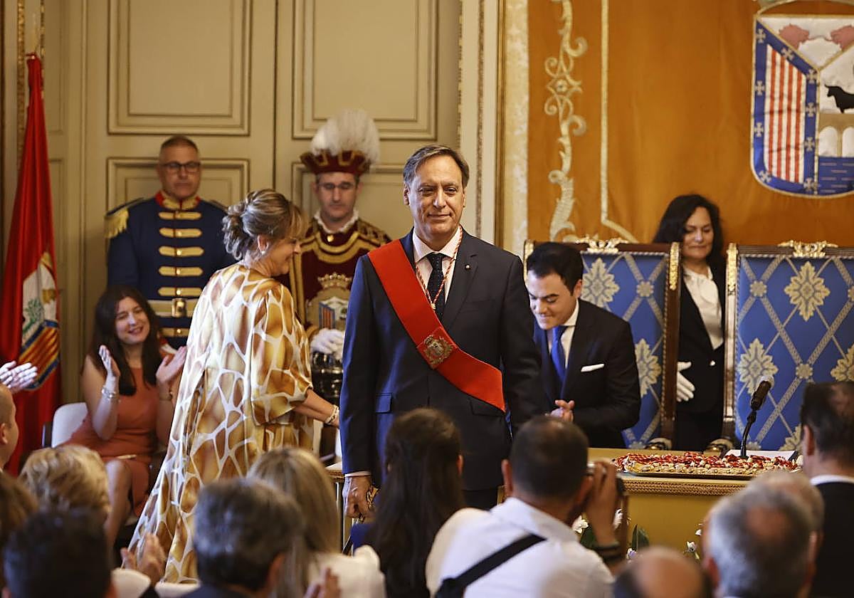 Carbayo, tras su toma de posesión en 2023.