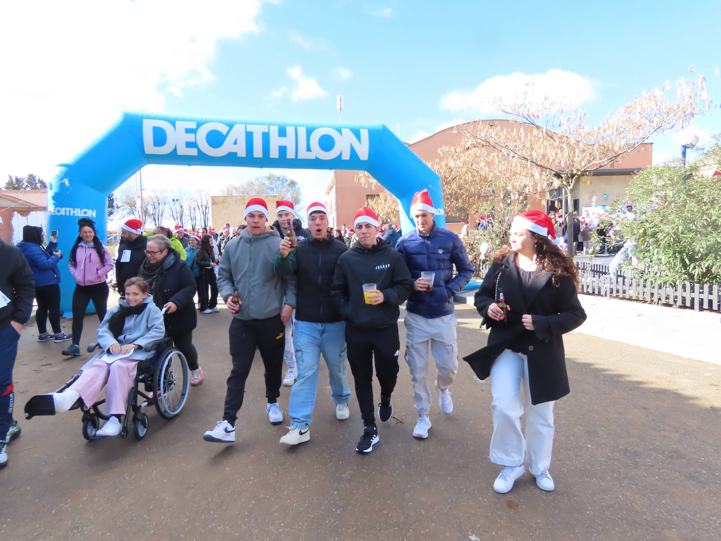 Pasos solidarios con acento navideño en Babilafuente