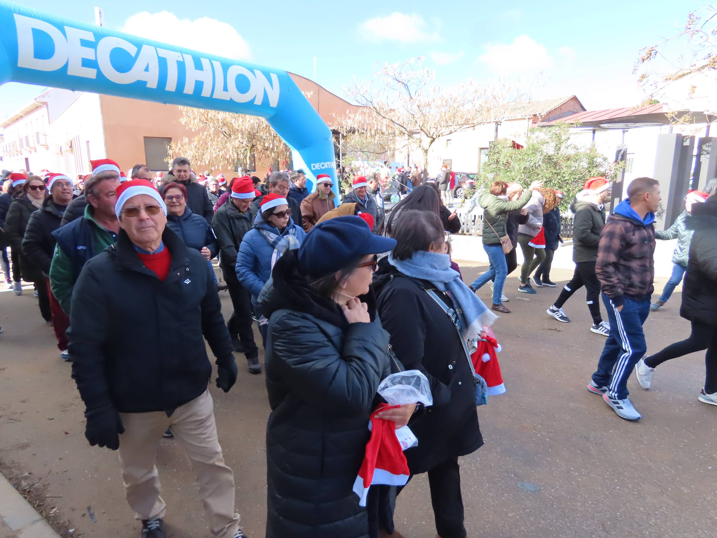 Pasos solidarios con acento navideño en Babilafuente
