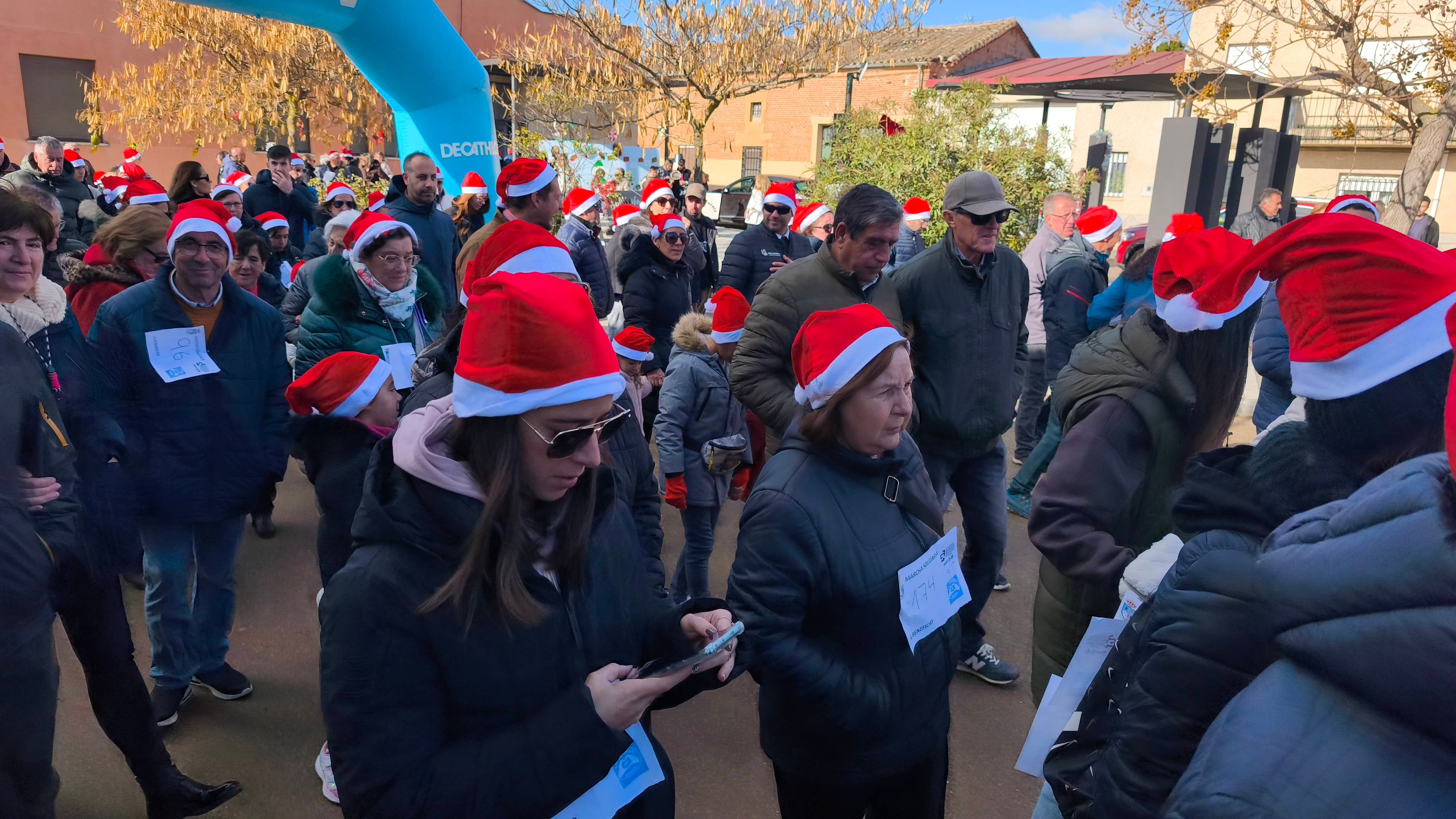 Pasos solidarios con acento navideño en Babilafuente