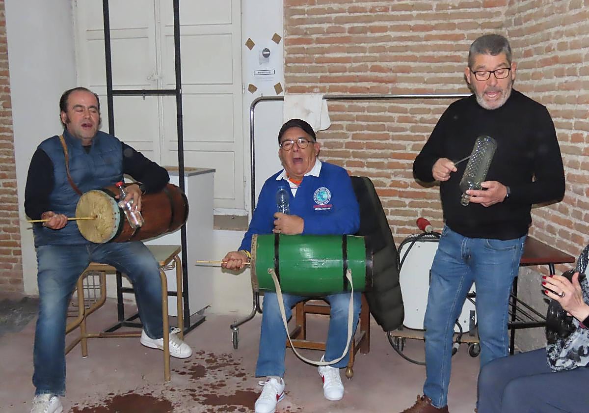 Imagen principal - Alegría con letra peñarandina