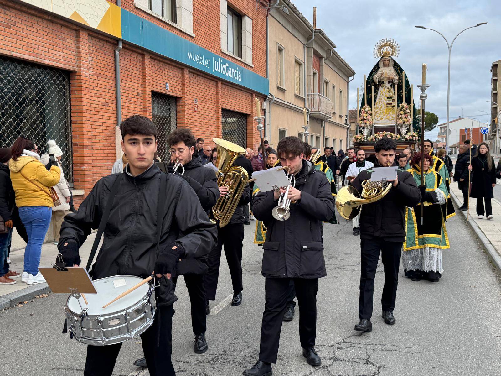 La Virgen de la Esperanza visita las residencias de Peñaranda