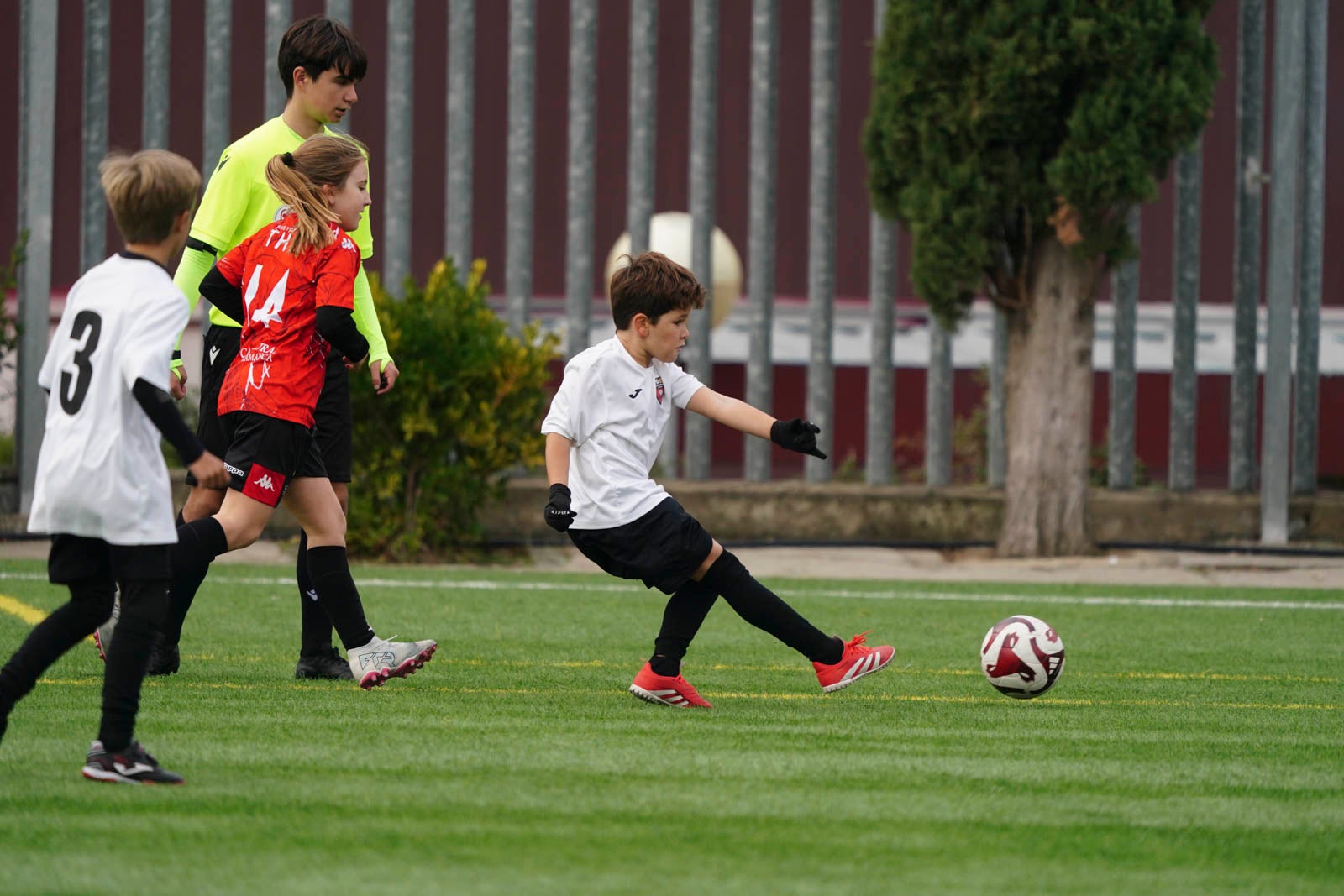 Las mejores imágenes de la jornada 9 en el fútbol base