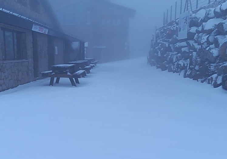 Terraza exterior de las instalaciones.