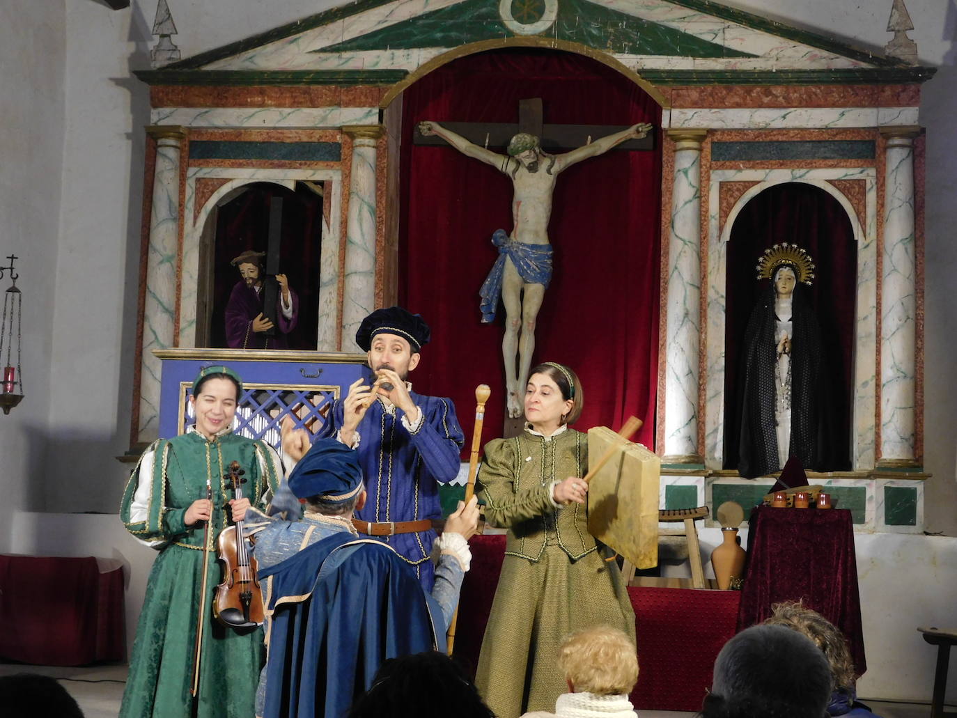 La Ermita del Cristo acogió en Robleda “Buscando a Nebrija”