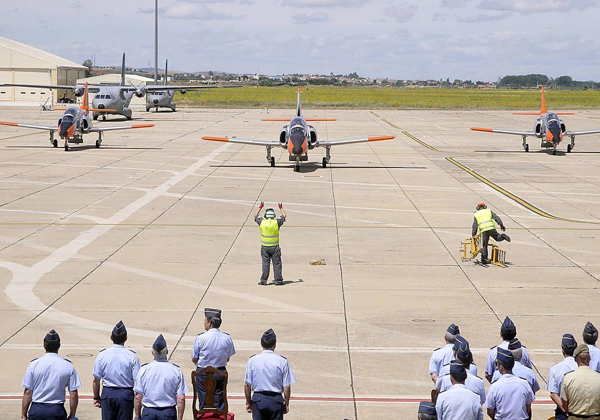 Panorámica del aeropuerto de Matacán.