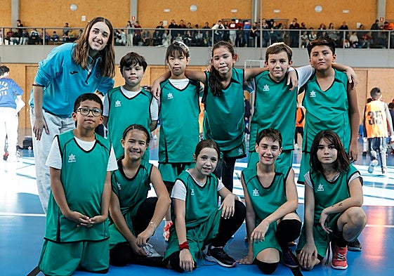 Plantilla del Gran Capitán alevín de baloncesto.