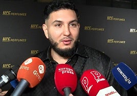 Omar Montes, ante los medios de comunicación.