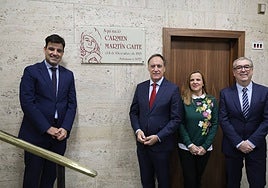 Manuel Rubio, Carlos García Carbayo, Esther del Brío y Alfredo Ávila, en la inauguración de la placa.