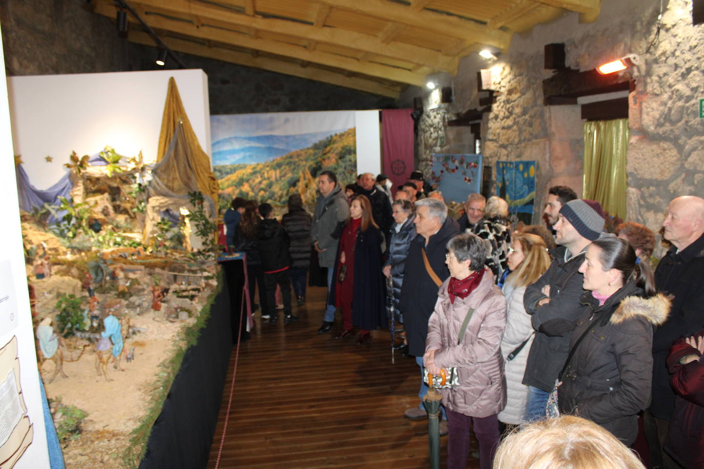 Béjar abre su muestra solidaria de belenes