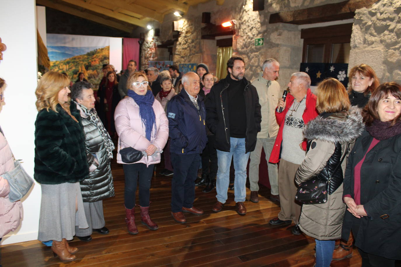 Béjar abre su muestra solidaria de belenes