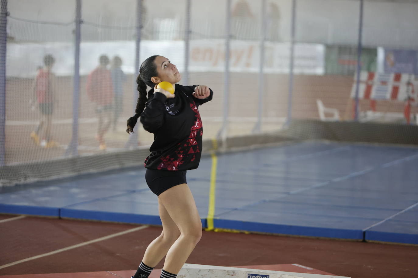 Las imágenes de una gran tarde de atletismo en la Carlos Gil Pérez