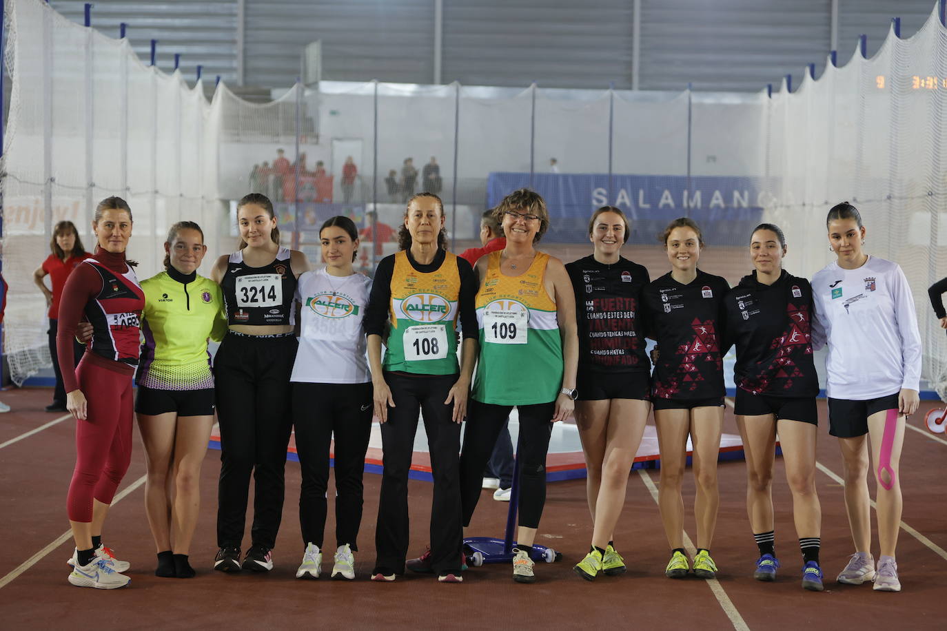 Las imágenes de una gran tarde de atletismo en la Carlos Gil Pérez