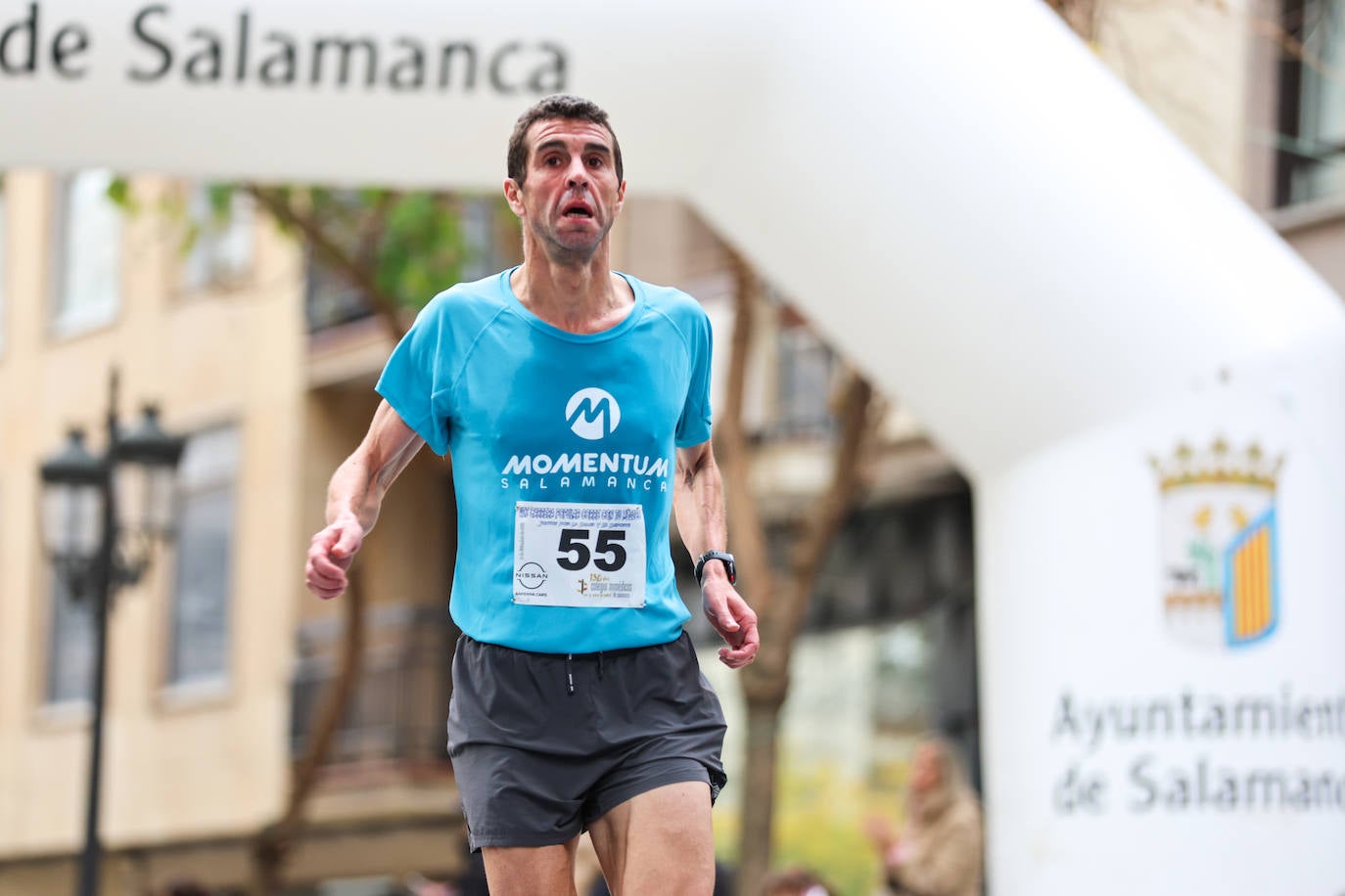 Salamanca corre con sus médicos y Javier Alves y Verónica Sánchez son los más rápidos