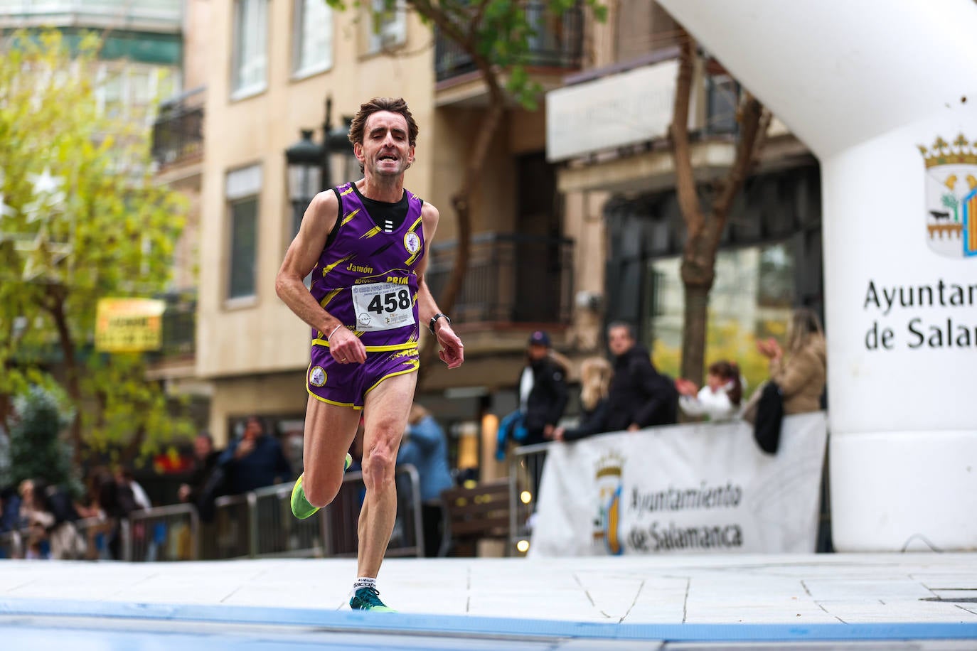 Salamanca corre con sus médicos y Javier Alves y Verónica Sánchez son los más rápidos