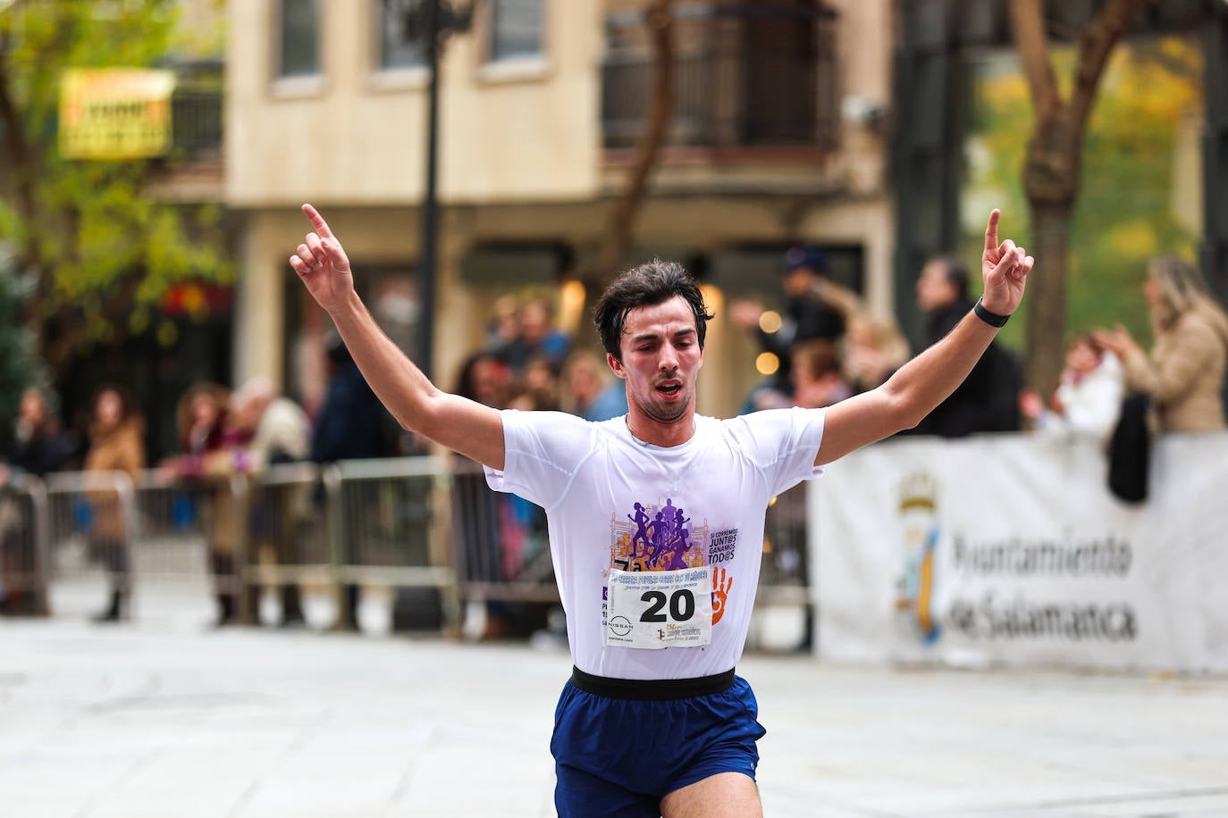 Salamanca corre con sus médicos y Javier Alves y Verónica Sánchez son los más rápidos