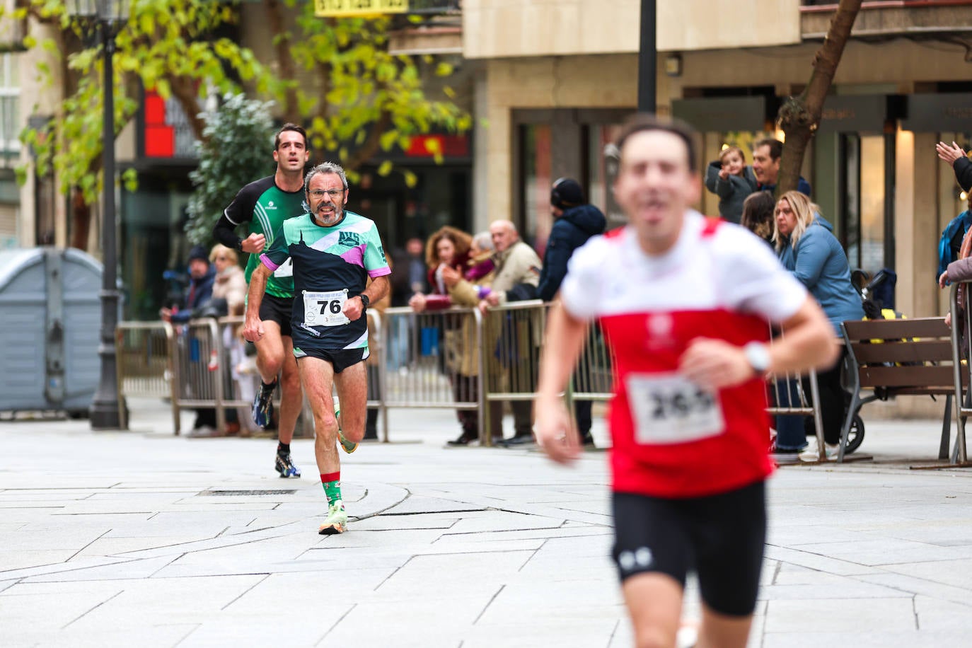 Salamanca corre con sus médicos y Javier Alves y Verónica Sánchez son los más rápidos